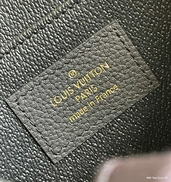 Aaa replica ru VOYAGE POCHETTE LOUIS VUITTON 0809